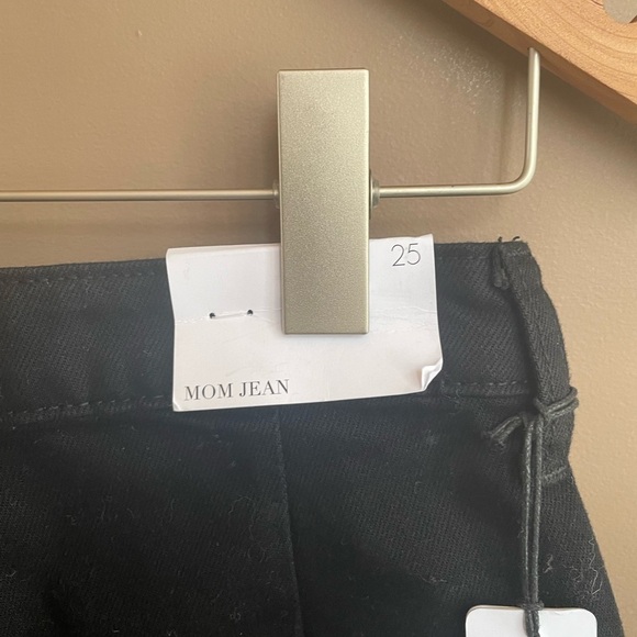 NWT WeWoreWhat Mom Rigid Denim Jeans in Jet Black Size 25 - Picture 6 of 8